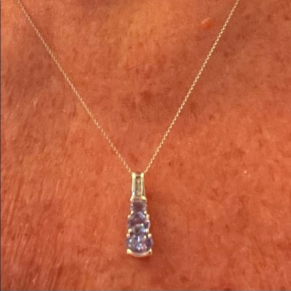 FEBRUARY BIRTHSTONE IN 10K WHITE GOLD AMETHYST AND DIAMOND NECKLACE